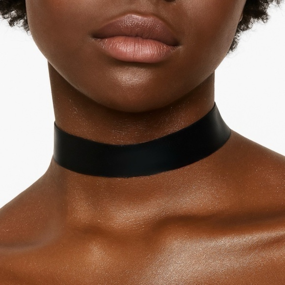 RARE Vintage Victoria’s Secret Black Satin Logo Choker Necklace One Size Adjust - Picture 4 of 7